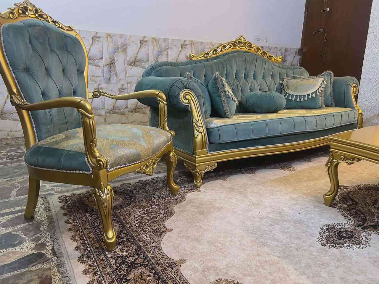 تخم زان ملكي 10مقاعد طبله وسطيه أخو الجديد مكان المنصور سعره 750رجآءبس الشراي يراسلني واتساب ***********
