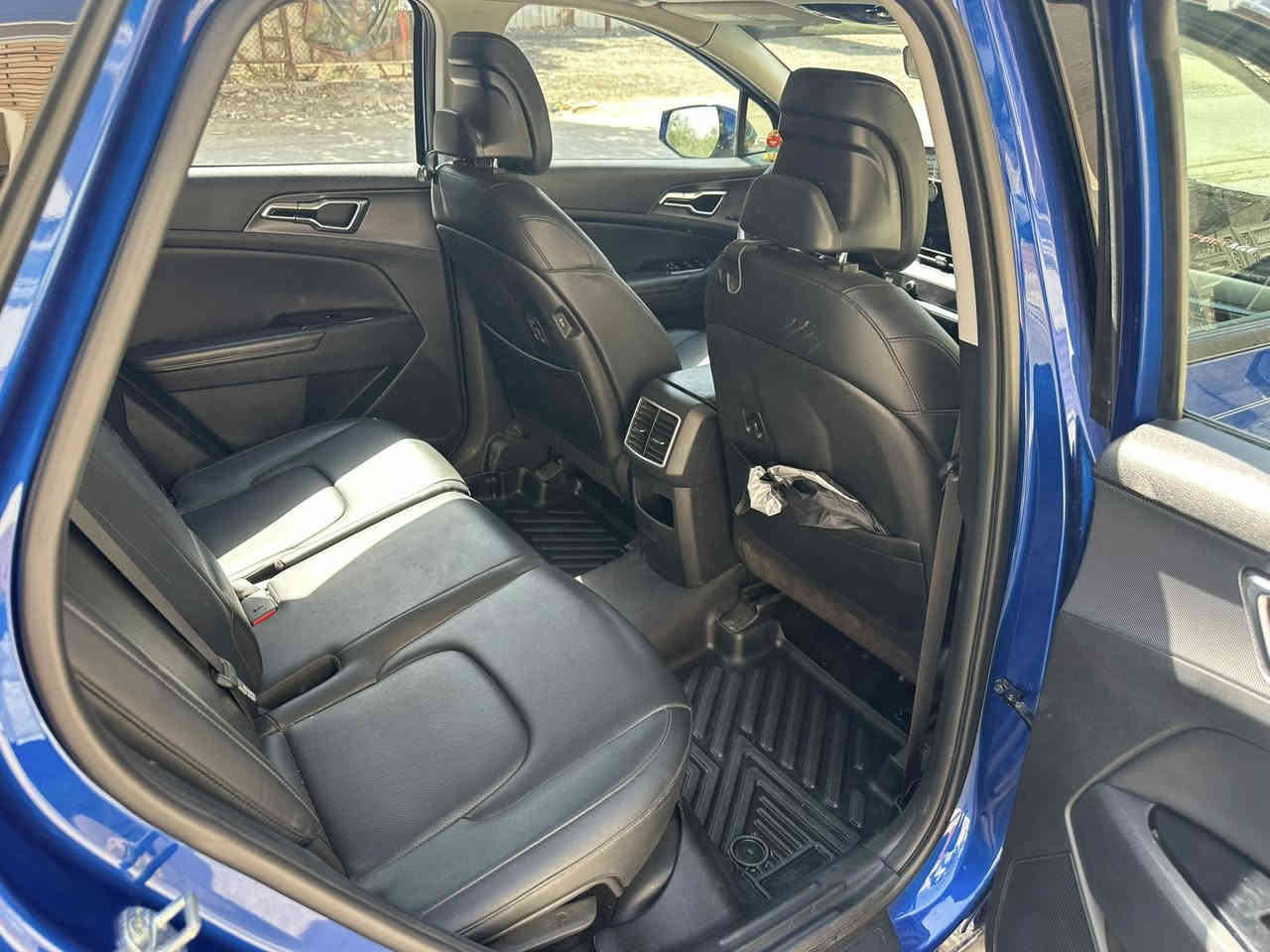 كيا سبورتج 2023
 
المحرك :٢٥٠٠ 
الگير : ٨ نمر

المواصفات :
بصمه تشغيل- صندوق- ابواب
شاشه كبيره على طول الدشبول
انظمه قياده نورمال- سبورت - سمارت - ثلجي
كشنات جلد لون اسود
كرسي السائق تحكم كهربائي
هند بريك بصمه
كامرا خلفيه
رادار امامي خلفي جانبي نقط عمياء
تحديد مسار ذكي
اشاره في المرايا الجانبيه
تشغيل عن بعد
تحكم ستيرن فول مواصفات 
اوتو هولد
اوتو ستوب
نظام ترحيب
تبريد قطعتين
مانع انزلاق
نزول منحدرات
نظام فحص ضغط الاطارات
نظام abs
تدفئه كشنات
قياده آليه ذكيه
كروز سرعه
سستم صوت هارمن
شاشه لمس متغيره لتحكم التبريد او الميديا
منافذ تايب سي عدد ٣ مع ٢ في الكشنات
اضواء ترحيب عند الاقتراب مع ترحيب داخلي عند الصعود او المغادره
كيجات الكترونيه متغيره حسب الوضعيات
الاناره الداخليه LED
ماسحه خلفيه
كامرة دوارة
السياره موجوده في بغداد حي الامين الثانية السعر :228$ للاتصال : ‭0790 128 1726‬ أو للاتصال : ‭0770 256 5210‬
