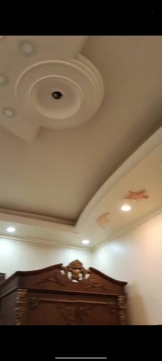 بسم لله الرحمن الرحيم
#للبيع شقه سكنيه بصلاح الدين شارع الاسره قريب من الدوار🏠
#طابق ثالث غرفتين وصالون كبار #اتجاه قبلي سوبر جاهز للسكن
#جبسنبورد وديكورات ومنافع سبرامك خشب طقم كامل 🌟🌟
#شقه جاهز للسكن #يوجد فيديو #للتواصل 0983370102⚜️


**إذا كنت صاحب هذا الإعلان وتريد حذفه لأي سبب، رجاءا أرسل رسالة إلى الدعم الفني**