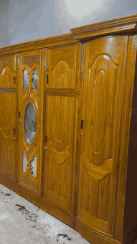 غرفة أم الخمسة • مستخدمة نظيفة • الحلة