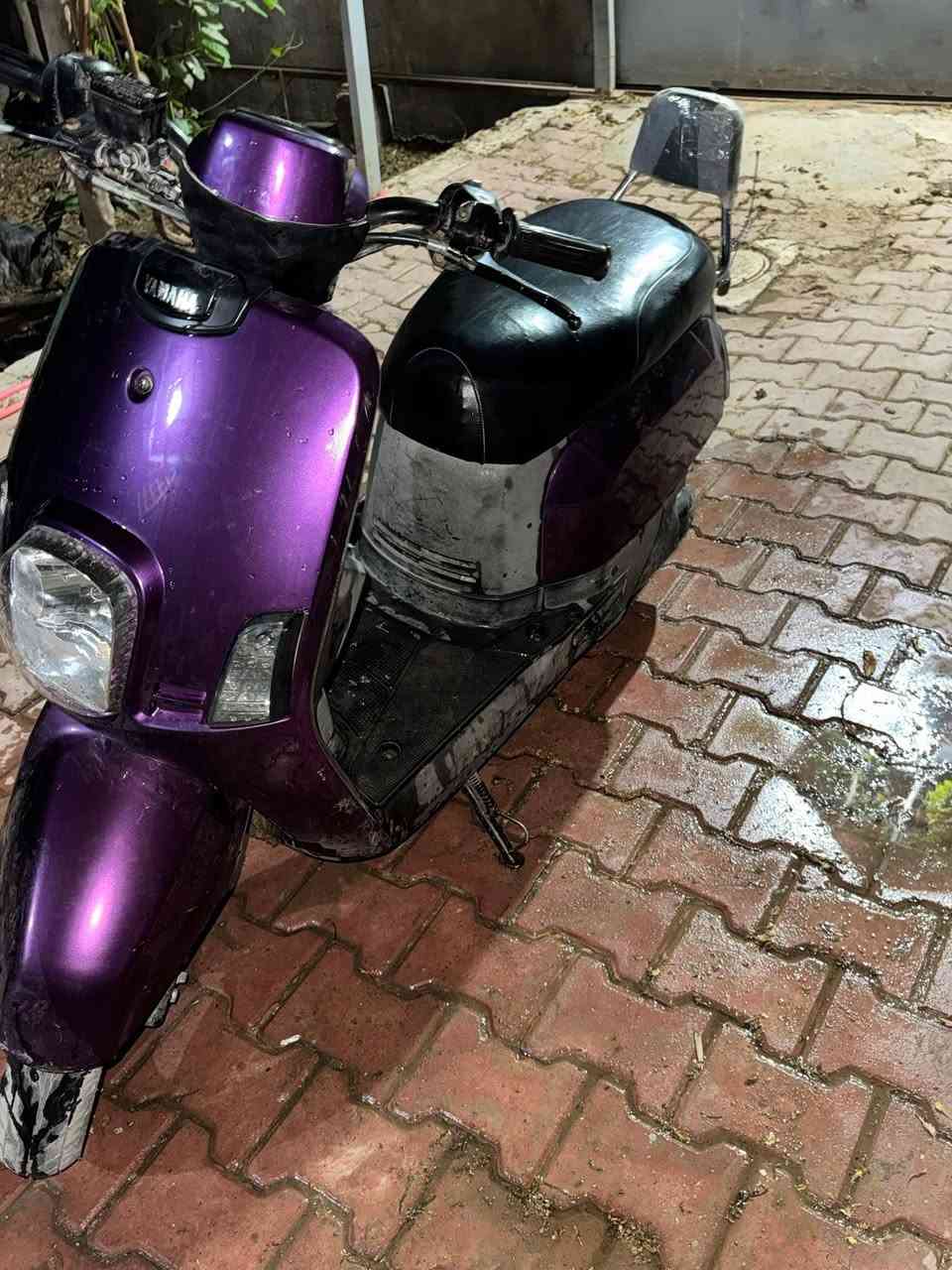 دراجه نضيفة مكفوله برغي ما مفتوح بيه شرط الفحص مختم بشهر رابع حاويه للتواصل***********

