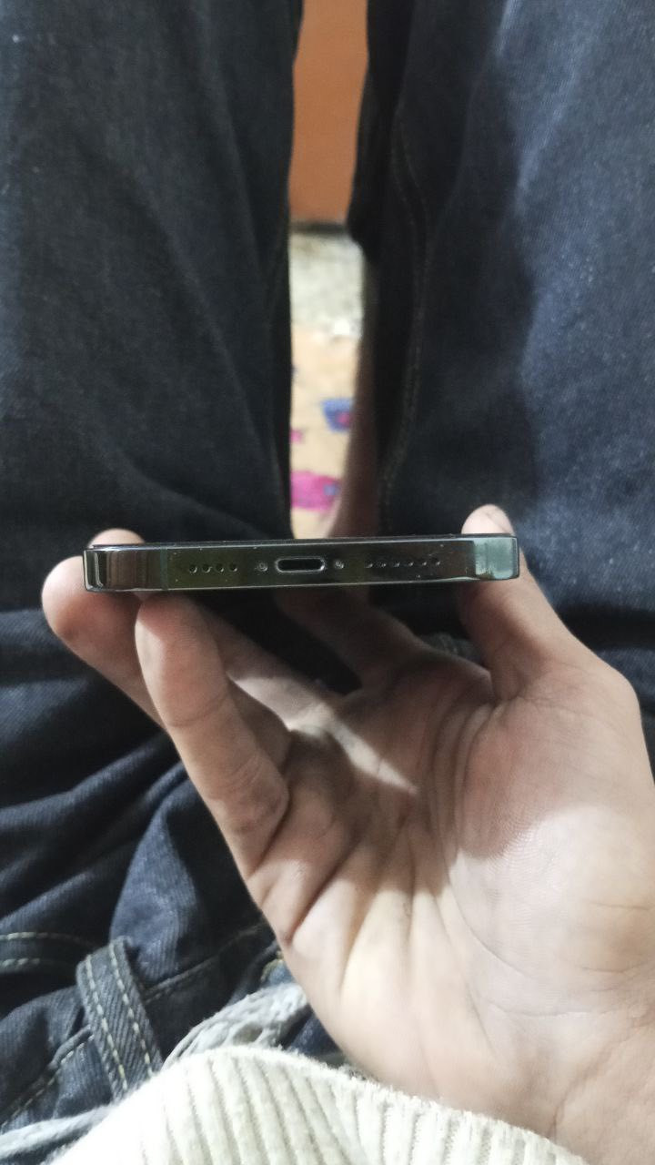 سلام عليكم جهاز ١٣ نضيف وماله مامفتوح شاشه بطاريه اصلي جهاز اوربي بطاريه معلايه 92من شريه ضمان نطيك ذاكره 256 العسر 750 وتساب موجود ***********
