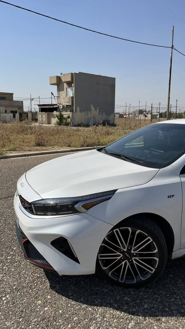 السلام عليكم
FORTE GT 2023
سيارة للبيع الموقع (الموصل) رقم دهوك
المواصفات فول
فتحة سقف كشنات تدفئة تبريد مع الكشنات الخلفية
هيتر ستيرن 
مكينة 16T مضمون
كير اوتو DCT دبل كلچ مضمون
رادارات امامية خلفية وجانبية 
نقاط عمياء 
شحن لاسلكي
المري هيتر 
هاند بريك بصمة
اوتو هولد
3 انظمة قيادة 
كشنات جلد مطعم بالاحمر 
انارة داخلية بلادي
ماشية 27 اللف كيلو 
طخم تايرات جديد 
لايت امامي مكون من 3 عدسات زينون و LED
وخلفي ايضاً LED
عدد الأحصنة: 214HP
الحادث : جاملغ السايق الامامي فقط
شرط تحويل 
ومضمونه من دعامية للدعامية 
السعر 180 وبيها مجال ♥️
للاستفسار اكثر راسلني على الواتساب ***********
