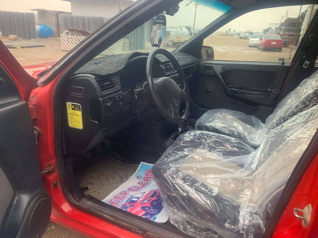 السلام عليكم ♥️
اوبل فكترا 1993
رقم صلاح الدين أ  سنوية لل٢٦  شرط التحويل 
گير و محرك (١٦)(قايش عريض ) شرط فول نعومة  
 منضومةبانزين  جديدة ( فيت بم وكلاص و دوش مال گصة  صار سبوع من شادة )
ڤان  و راديتر مال تدفئة  بل باكيت 

غرفة نضافة فول
فتحة سقف 
سنتر لوك
مسجل و سماعات  🔊 مال گصة صار يومين من شادهن

الجام الامامي كهربائي
كهربائيات كلها شغالة 
السياره كشر بلادي شرط لا طخة دعمة 
ولا قطرة اخياس  
السيارة جديدة 
كهربائيات كلها شغالة 
السعر 47$و بيها مجال بسيط
العنوان :صلاح الدين/العباسية
*للاستفسار ***********
