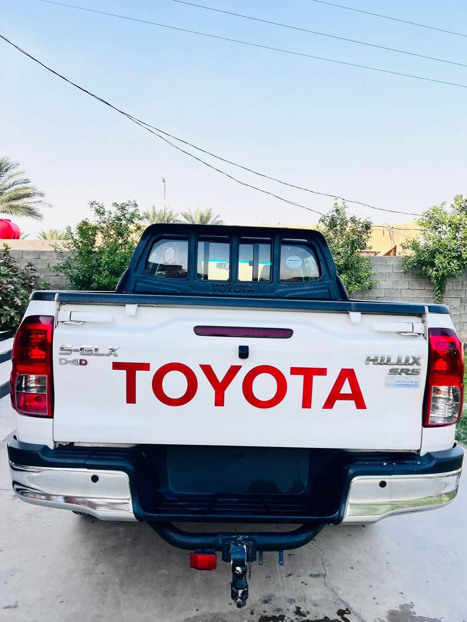 للبيع هايلوكس D4D (كاز كاز ) 2018 اوتماتيك محركها جديد.
توني مجفتها مكفوله بيه شي بسط تخم تاير جديد السعر 255 مكان واسط الزبيديه
***********
