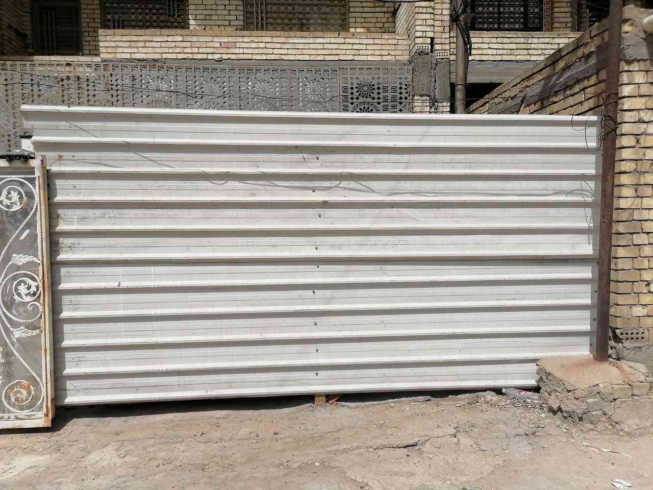 باب عرض ٣٧٤ ثلات متر واربع وسبعون سنتيم... جينكو ١ملم. ٤٢٠ اربعه متر وعشرين سنتيم... دنك مربع ثقيل عدد٤ طول ٣ متر..... سعر 350 الف عراقي ***********

