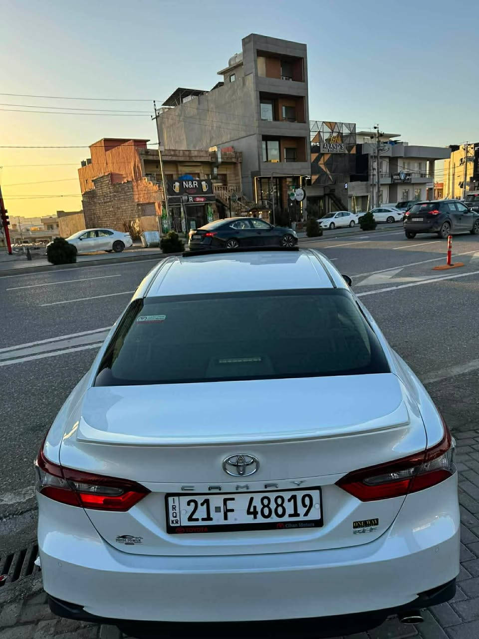 کامری مودیل ٢٠٢٤ فول مواسفات زیرو شرکە ساس ماشیە٣٠ الف ***********
