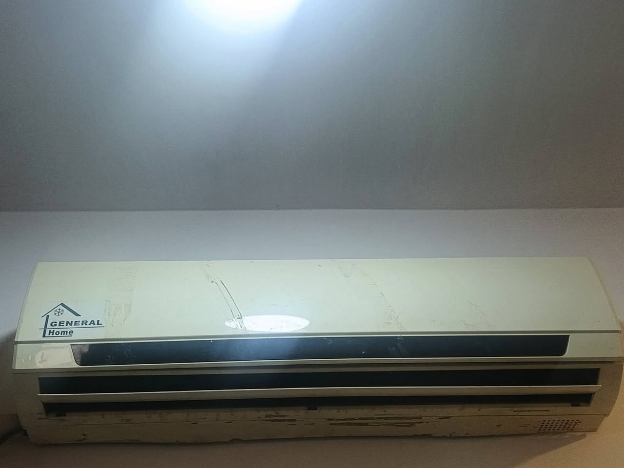 سلام عليكم ورحمه الله...سبالت  عدد ٢  مستعملات 
شركه الحافظ
شركه جنرل
الحنرل شغال كلشي مابي  ..
الحافظ نقص كابستر..
اليجي يشوفه يجيب ويا ابو صيانه يفحصهن ويشوفهن وياخذهن وبالعافيه عليه.مكانهن ديالى خالص حي ظباط  لا ستفسار  ‏‪***********‬‏ واتساب...
