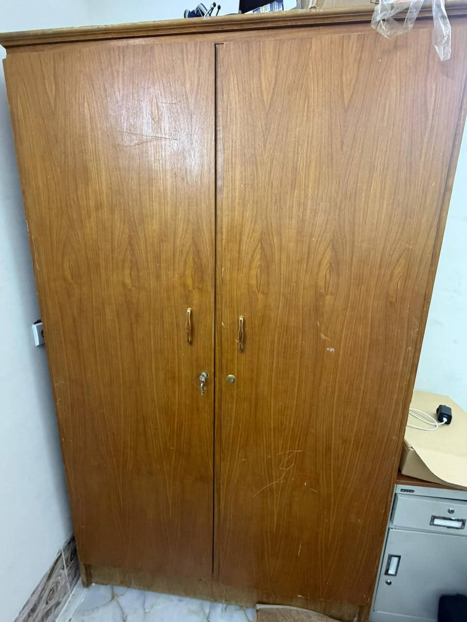 سلام عليكم للبيع غراض منزل مستخدم كلشي شغال بيهن

 العنوان طريق بغداد

***********

رجاء اذا مو شراي لا تدخل ودور حاجه ب الف
