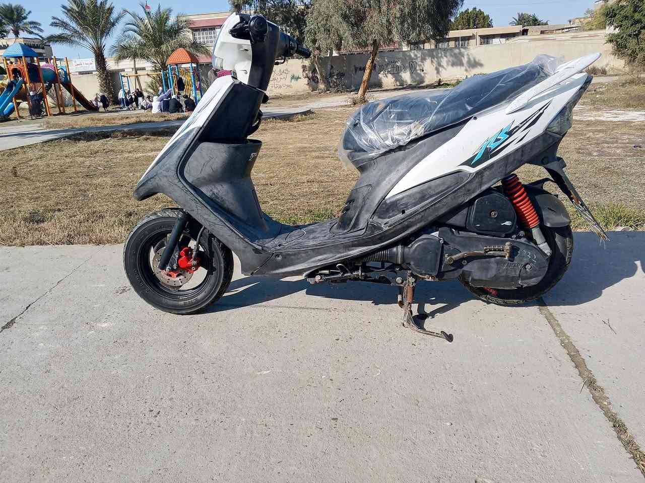 سلام عليكم ماكس عدله كفاله عامه دراجه مال رمبه صاله شهر من نازله ختم واحد كل دراجه كفروداخل مكينه ختم واحد شلعه ومعدل كهربائيات كله شغاله .. مكان بغداد شعله.***********
