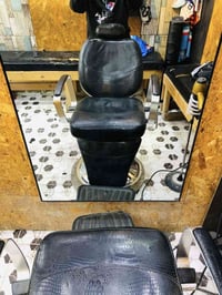 كرسي للبيع ٠٧٨٠٧٩٠٩٦٨٤  سعر ١٢٥ الف