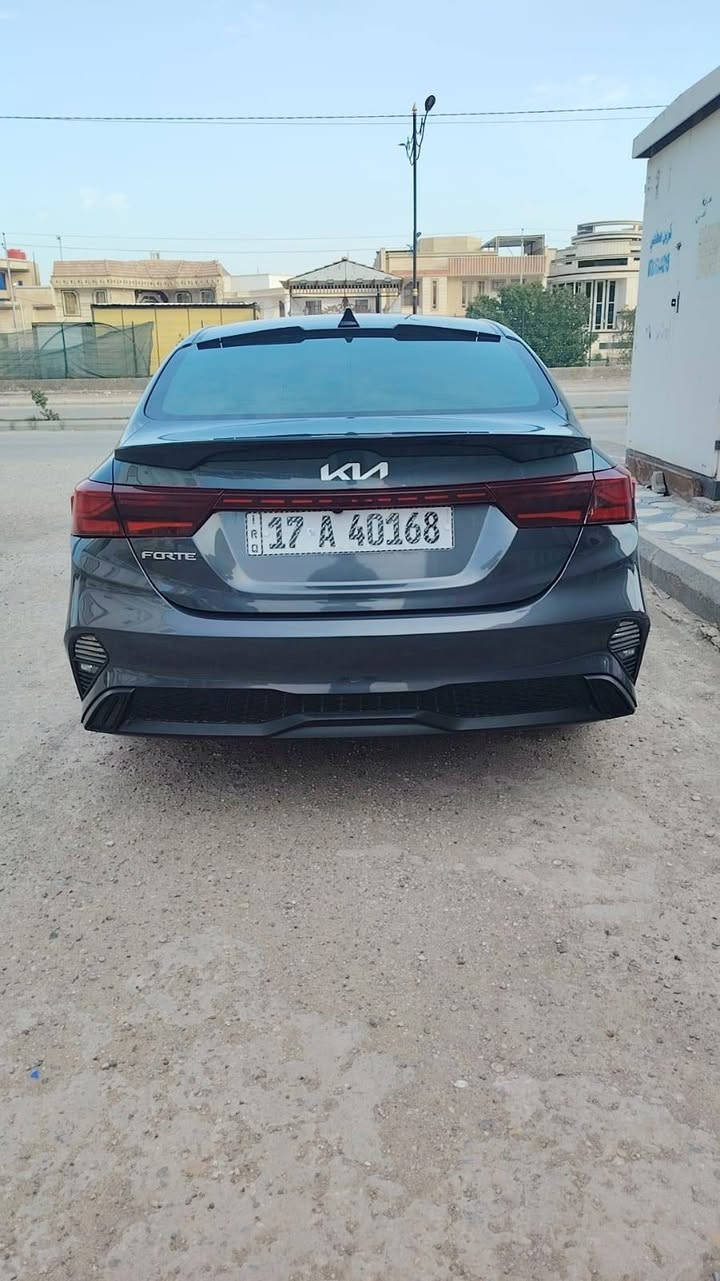 سلام عليكم فورتي موديل 24 معوقين لون فيلي سنويه ل 2030 سياره جاهزه الأخير رادار امامي نقطه عمياء اشاير مري سياقه ذاتيه فول تحكم ستيرن ويل كب ماشي 41 مايل يعني 60 ألف كيلو حداديه ١٠٠٪ تخم تاير جديد باتري جديد مسويله ادامه ومفروشه جلد 
للاستفسار ***********        السعر 150وبيهه مجال
إخوان مكلف بالنشر هذا رقم صاحب السياره واتواصل وياا
