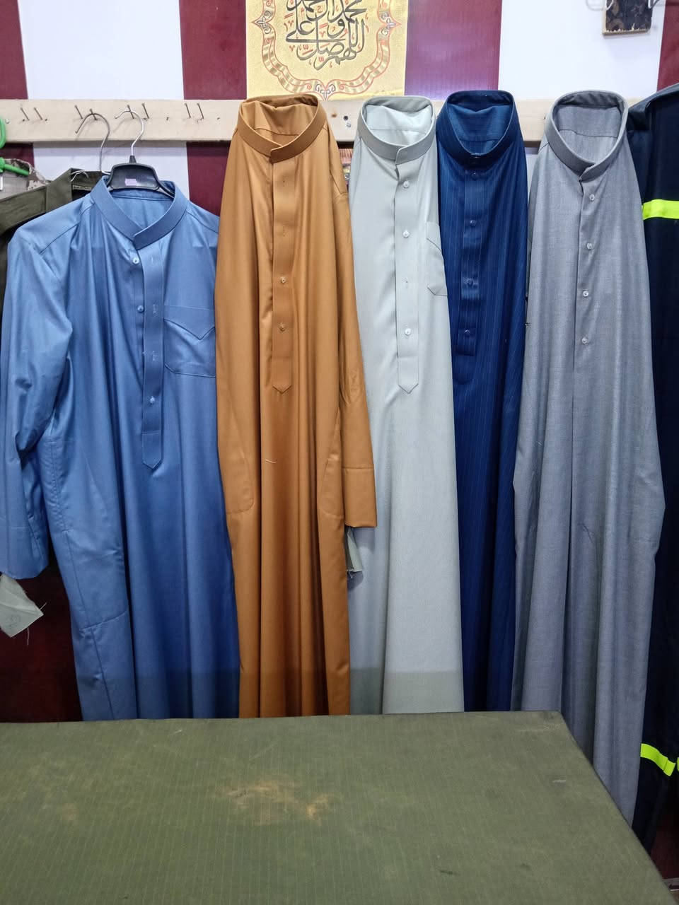 اللهم صل على محمد وآل محمد
السلام عليكم اخواني الاعزاء وصلتنه بضاعة من الدشاديش الصيفي بألوان وموديلات مختلفه دگمه ياخه دگمتين والقماش الصيفي ناعم  المطلوب متوفر في محلنا داخل السوگ مقابل محل هاشم حشيش


**إذا كنت صاحب هذا الإعلان وتريد حذفه لأي سبب، رجاءا أرسل رسالة إلى الدعم الفني**