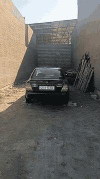 سلام عليكم اخوان قطعه 100متر حي بدر خلف المعارض مقابيل العادليه القطعه بشارع الصب ***********    *********** مامتواجد عل فيس اخون القطعه مبني ثلاث جوانب وملوبخ الجوانب
