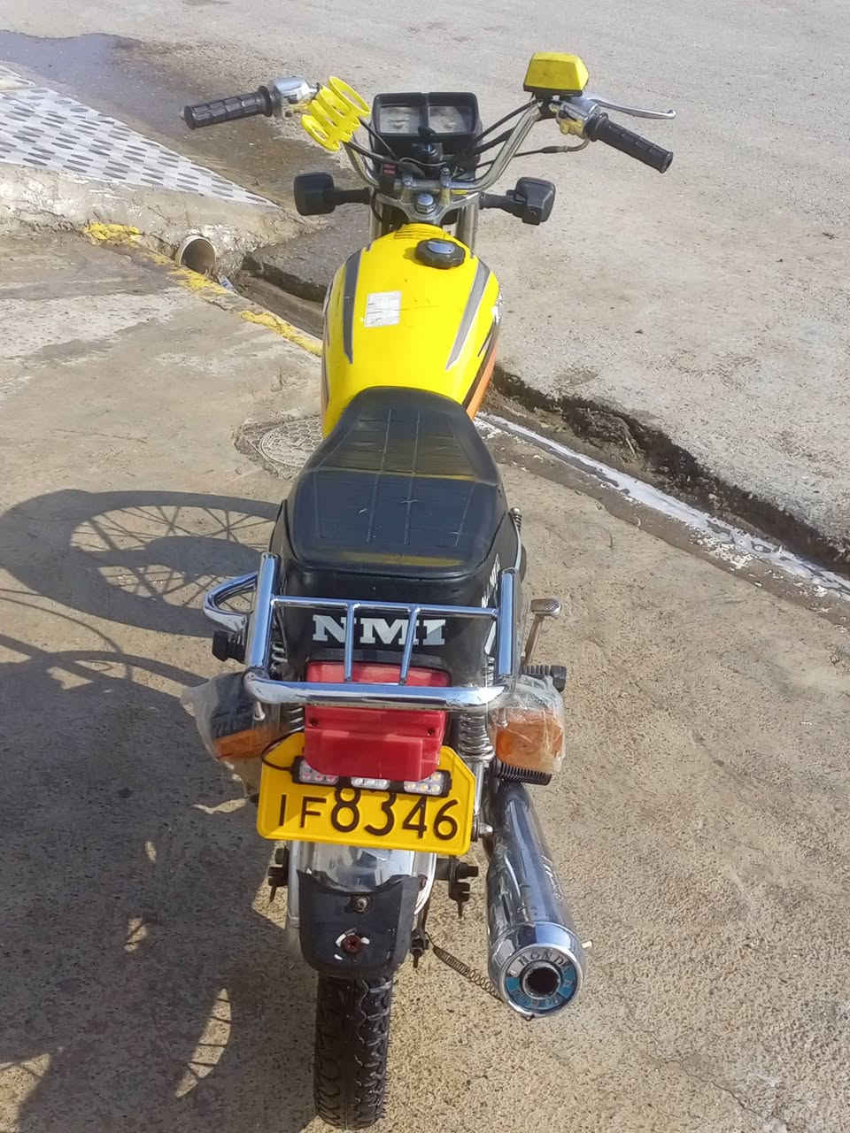 ارشه ١٩ مكينه ٢١ دراجه خير من الله شلعه معدل يخبل تجي وتشوف بعينك دراجه لا جفيه لا عواج بشاصي حلوه كاعده اوراق كامله داخله كمرك مدفوع سعرها ٤٥٠ وبيها مجال مكاني ديالى شهربان ***********
