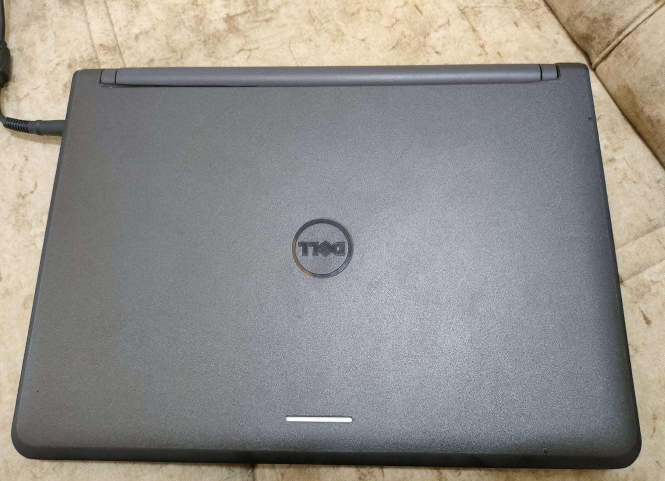 حاسوب من dell كلش نضيف اقراء مواصفات👇
من cori 3 و جيل خامس و 2ghz
ذاكرة 500 hdd كيكا
رام 4 كيكا قابل للزيارة تكدر تزودها ل 8 او 12 او 16
كرت شاشة داخلي intel 5500 hd

كلش زينة للقرائة للأعمال مكتبية و للألعاب خفيفة الى متوسطة
و مايكروسوفت منصبة عليها بشكل مجاني 

عيبها فقط بطارية تالفة فقط يشتغل على كهرباء تكدر تشتريلها بطارية ب 20 الف و يصير جاهز و بدون عيب

سعرها ب 90 الف و توصيل موجود


**إذا كنت صاحب هذا الإعلان وتريد حذفه لأي سبب، رجاءا أرسل رسالة إلى الدعم الفني**