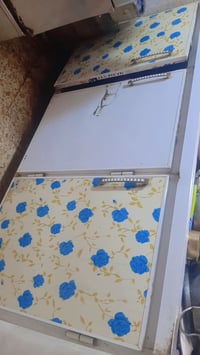 كاونتر المنيوم سنك ستيل السعر ١٥٠ الف للاتصال على الرقم التالي 0771209...