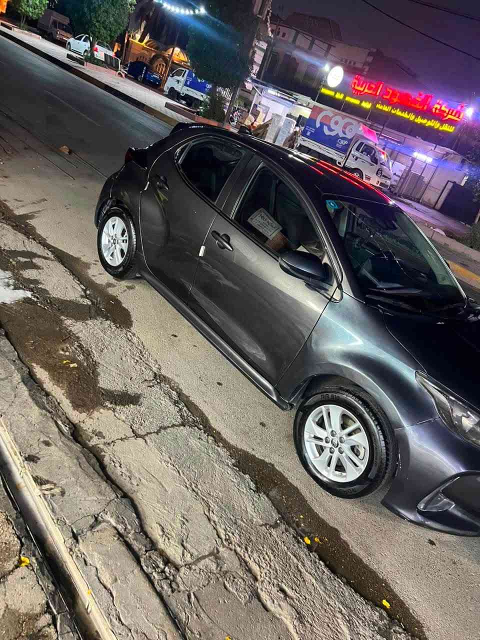 السلام عليكم
تيوتا يارس هايبرد وارد امريكي موديل 22
حادثها جاملغ + بنيد وشوي من اللغد مليوح 
بيهة 5 قطع صبغ ابيع احزام حتى لاتعبك ولاتعبني 
مواصفات بصمة تشغيل +بصمة أبواب  وجنطة
شاشة اعطال 
شاشة تدعم ابل كار 
اشاير بلمري 
توقف ذاتي
مانع تصادم 
اوتو هولد 
مود ادرايف
سايد بريك دكمة
كروز سرعة
تحديد مسار 
شاشة اعطال بدشبول
السعر 105 وبيها مجال حق الجية

العنوان مكان السيارة بغداد الغزالية
رقم الهاتف 
***********
