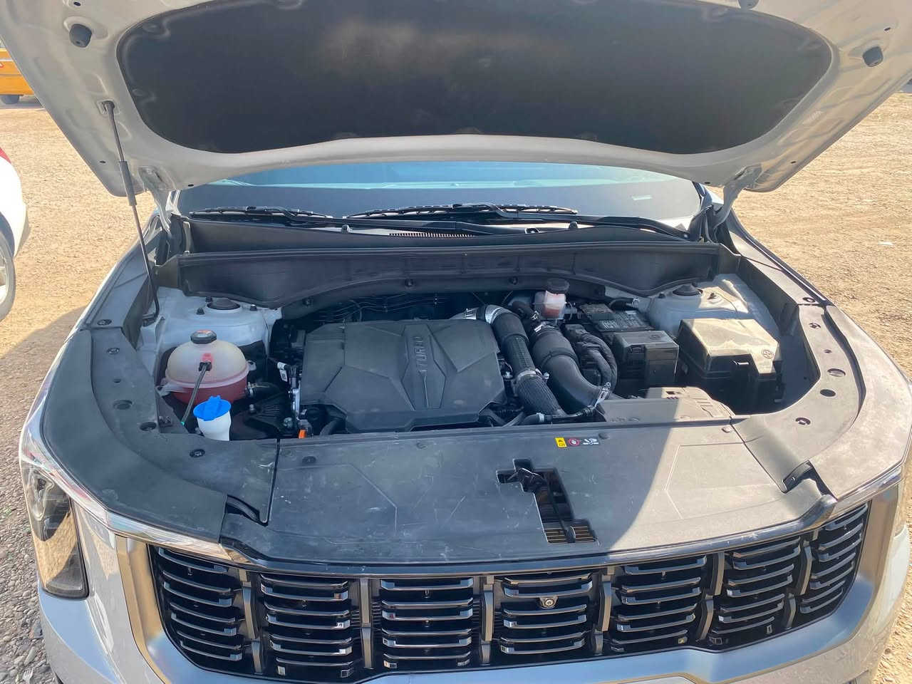 KIA SORENTO VIP SX PRSTEG x line
موديل 2025
مكينه 2500 توربو
بلاك ادشن 
دفع رباعي او ثناتي 
بانوراما 
سياحي ٦ راكب 
٦ حساسات اماميه 
٦ حساسات خلفيه 
٥ رادارات اماميه 
قياده ذاتيه  
تحديد مسار
تخشيب طبيعي 
توقف ذاتي امامي خلفي 
كشنات جلد 
تدفئه تبريد كشنات امامي خلفي 
سقف كنتاره 
شاشه متصله 
٦ كامرات 
بالاضافه المرايه الوسطيه شاشه وكامره
٥ وضعيات قياده 
شاشة تبريد 
خزن ميموري كشنات 
تبريد خلفي 
اضائه امامي خلفي LED اضائه لمس 
مثبت سرعه 
تصحيح مسار 
شحن لاسلكي 
قلاب كشنات كهربائي 
رادارات جاانبي 
منبه استطدام
من تطي اشاره تبين الك الصفحه بالشاشه وتو هولد 
هندبريك بصمه 
A طفاء بالزدحام ومن دوس بانزين تشتغل وتمشي 
مثبة سرعه بالنحدارات
P تطفي وتشغل حساسات
تدفئة ستيرن 
ترحيب عن القتراب 
مرري شفط تفتح ويه الترحيب 
ماشيه 11000 الف ميل
بردات جانبيه 
حادثه تبديل بنيد فقط ومصبوغ وبارد بالجاملغ والباقي كله مكفول لغد شاصي وغيره
لغد و شاصي كفاله 
السياره كلش جديده ونظيفه بعده تراي
سعر 300$ ورقه 3 دفاتر
رقم الهاتف ***********
السياره جديده ما يعجبك السعر او التفاصيل اعبر المنشور لا ادوخ راسك بلا تعليقات سلبيه
صور الحادث وي المنشور
