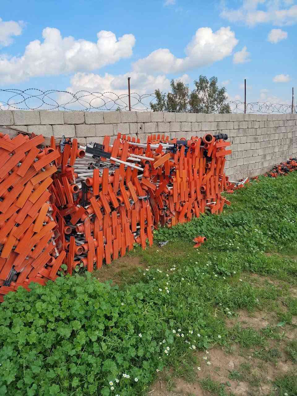 للبيع مرشه ٧٠ دونم 
موصل قريه الشمسيات ***********
بواري ثنين ونص عراقي نوعية جيدة 
بواري خمس انج تركي اردنت 
نوزل تركي 
تقسيم+قفل تركي
