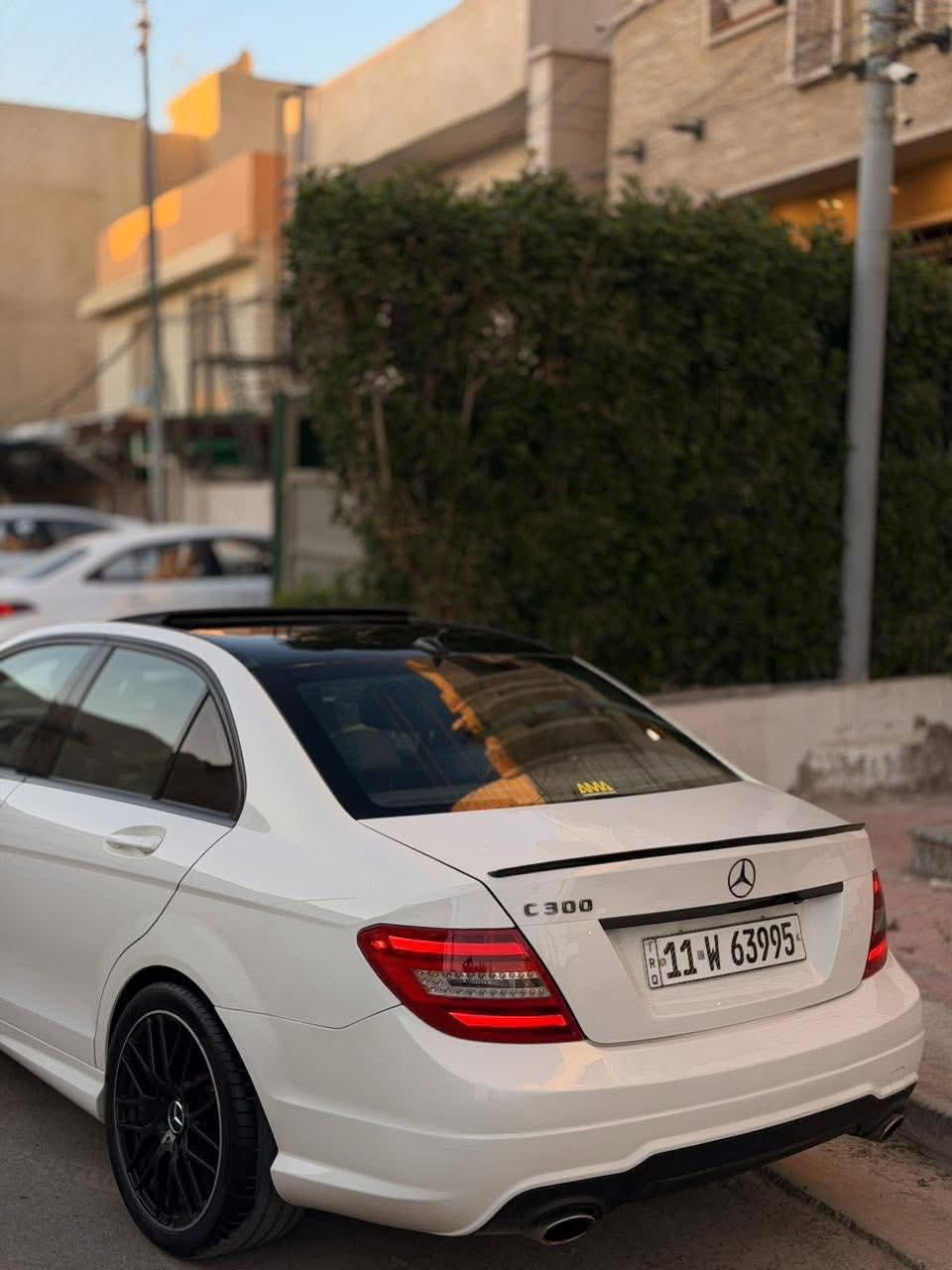 السلام عليكم
C300
2012
حادث بنيد صبغ وهلال الجاملغ الخلفي
فتحه 
كشنات كهرباء
كشنات تدفئة
كامرة 
فول مواصفات 
كير مكينه حدادية كلها جديدة
رقم بغداد هزة جديدة وسنويه بااسمي 
مكانها حله 
١٤٠$
***********
