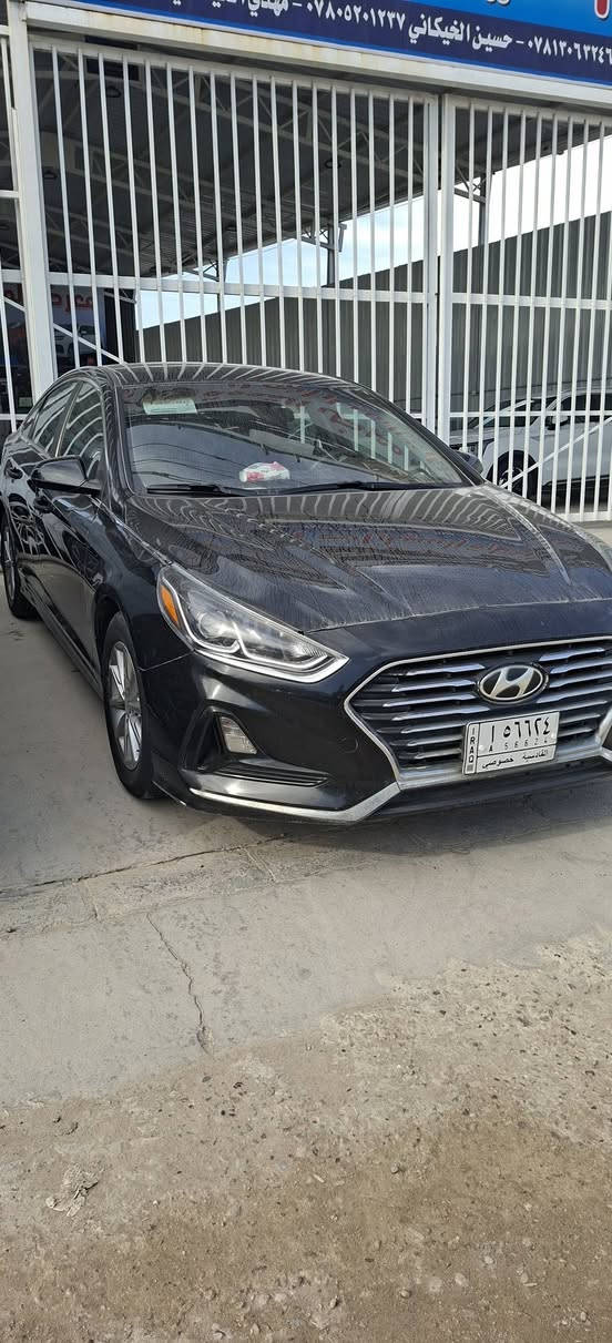 ***********سوناته موديل 2018 صور حادثها مرفق بلمنشور بدون دواخل اسياره بلكارتون جديده ميكنه كير حداديه تخم تاير تبريد كوله جديد امداور ثاني يوم سياره مال جناي العنوان النجف. السعر 123 وبيها مجال  *********** النجف, العراق
