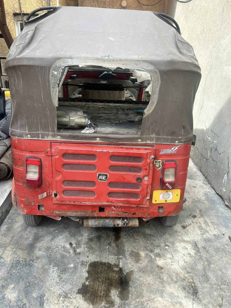 السلام عليكم اخوان تكتك موديل 17 التكتك شوفت عينكم من الاخير تعبانة ابيع هلموجود السعر مليون و بيهة مجال مكاني بغداد الشعب رقمي ***********
