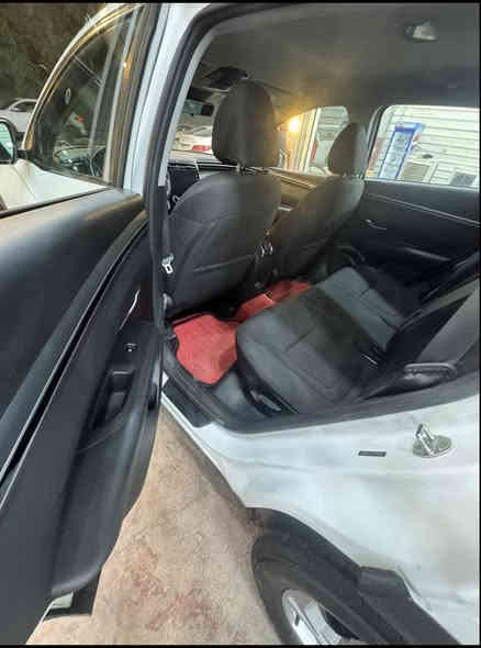 🌹🌹تحية طيبة🌹🌹
توسان 2023 امريكي
حادث جاملغ وبنيد وباب خلفي 
بدون شاصي بدون لغد 
صور الحادث مرفقة والسونار
مكينة 2500 بانزين 
كير مكينة مكفول ماشية 36 الف
نص فول 
بصمة / جنطة كهرباء / تبريد قطعتين / رادارات 
تدفى مقاعد / كرسي كهرباء / مود درايف 
السعر 183 ورقة او مراوس 
مكاني بغداد معارض الكريعات 
***********
