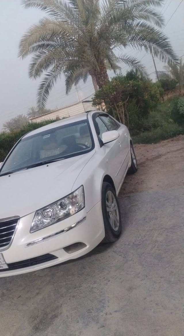 السلام عليكم
سوناتا 2009 خليجي
رقم بغداد 
مكفولة
محرك 2400
العنوان 
بغداد/ اليوسفية 
***********
***********
