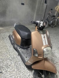 بوليس لون جوزي منزلها على أيدي رمبه كلشي بيها اصلي ما مبدل بيها شي ورا...