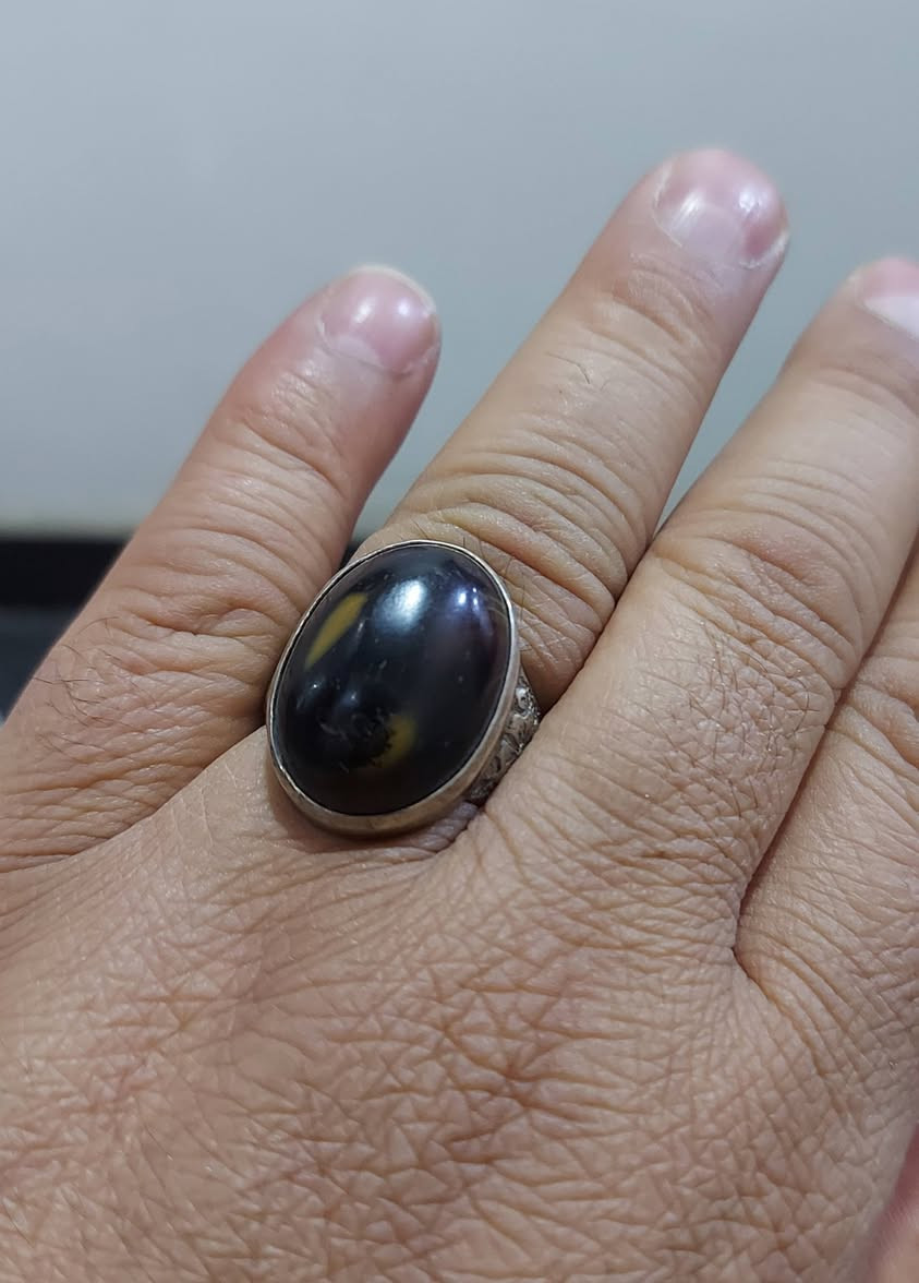 اللهم صل على محمد وآل محمد الطيبين الطاهرين 
سليماني احمر 
فضه عيار 925     القياس 24
السعر((35)) الف
توصيل محافظات 5 الاف داخل الكوت 2 الف
*********** ~ ***********
ابو سجاد الوائلي
