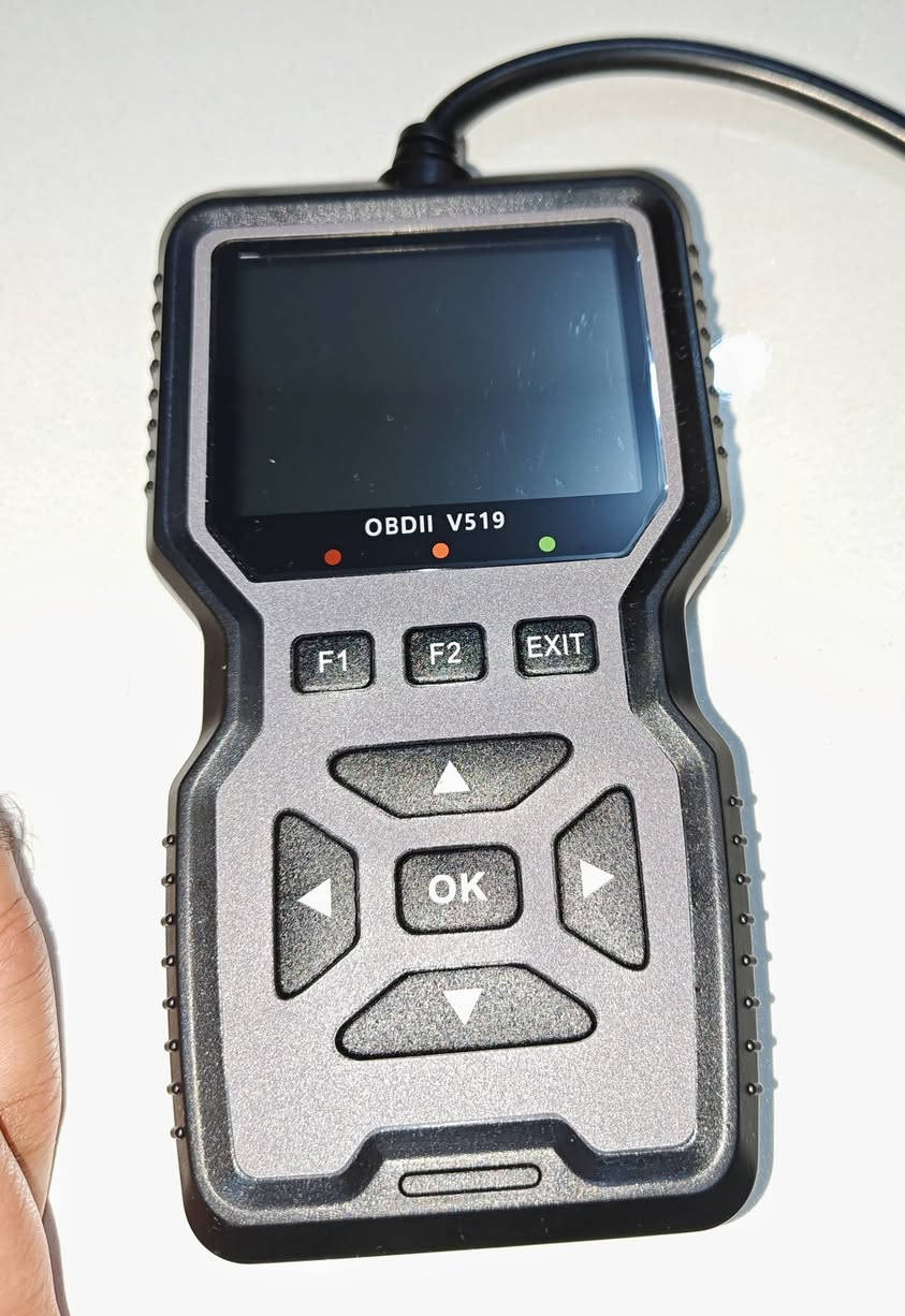جهاز  تشخيص أعطال السيارات V519 يقرأ ويمسح رموز الأخطاء (DTCs) لإطفاء ضوء فحص المحرك ويعرض بيانات المحرك  يتوافق مع معظم السيارات التي تدعم بروتوكولات OBDII 
بسعر 15 الف


**إذا كنت صاحب هذا الإعلان وتريد حذفه لأي سبب، رجاءا أرسل رسالة إلى الدعم الفني**