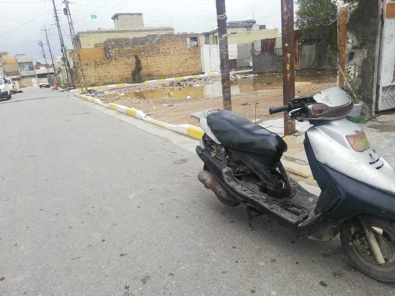 سلام عليكم دراجه ياباني سرعه 100 بيه مكينه تخبل شلعه ومعدل يشك لكاع نقصه صفاحيات وجعجه سعره 160 وبيه مجال ***********
