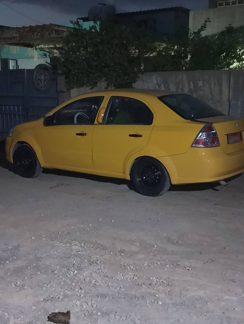 سلام عليكم افيو لبيع
رقم نكليزي سياره كفالف عامه 
جاهزه بسمي مكان دوانيه 
رقم ***********

مراوس حسب قناعه

