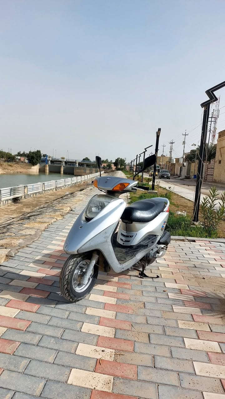 السلام عليكم دراجة بريز ياباني دراجة وكيل كفالة عامة 
ب950 

***********
