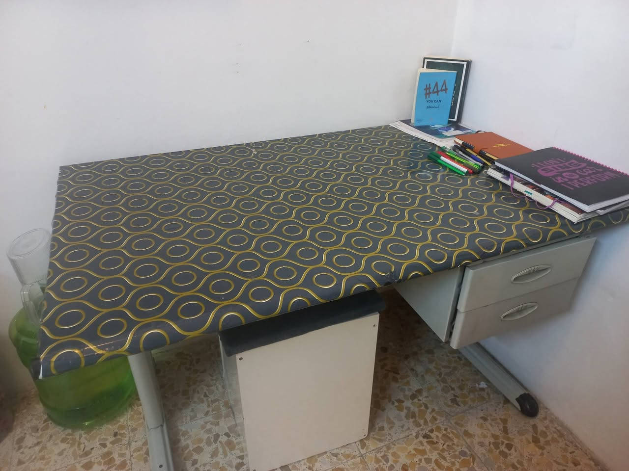 ميز .
السعر ٣٠


**إذا كنت صاحب هذا الإعلان وتريد حذفه لأي سبب، رجاءا أرسل رسالة إلى الدعم الفني**