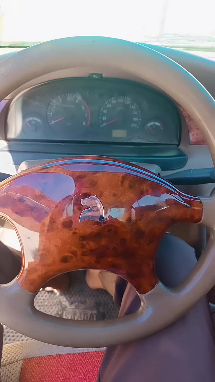 سمند 2011 انكليزي تبريد ثلج جاهزه مامطلوبه ولاربع مصفره كهربائيات كلها تشتغل اشاير عالي ناصي مسجل سماعات دوشمه توني شادلها دشبول شغال كيش بانزين حماوه رون 27 وبيها مجال قليل ناصرية حي الشهداء ***********
