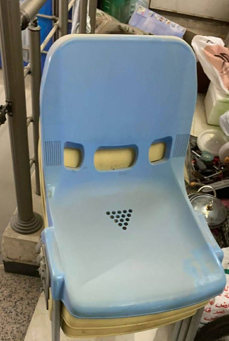 ميوزه اثنين الواحد ٢٠ والكراسي عدد ١٢ واحد السعر اثنين ١٥  نظيفات مابيهم اي ضرر العنوان المشتل


**إذا كنت صاحب هذا الإعلان وتريد حذفه لأي سبب، رجاءا أرسل رسالة إلى الدعم الفني**