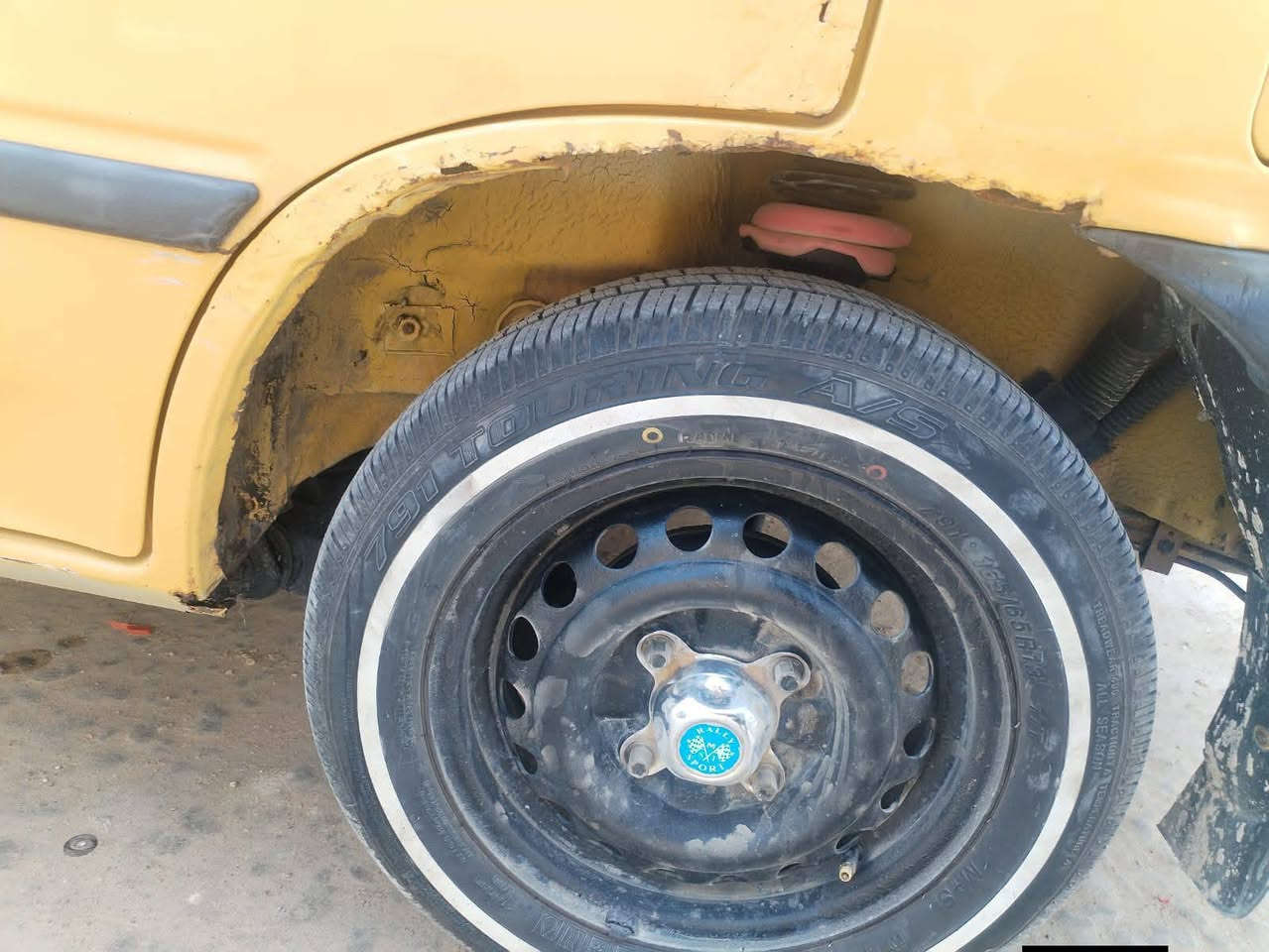 سلام عليكم
سايبا للبيع موديل 2016 باسمي شخصيا السياره مكينه كير تأيرات بلكات نوزلات راديتر ومروحه كله جديد صار شهر من مبدلهن تبريد تدفئه شغال السياره وضع شركه  السياره كفاله عامه ما عدا دحجه خفيفه ب الجاملغ الخلفي ما مبينه اساسا وبيها الباركيت خياس ما ملكط بلادي وبيها هلال ايسر  فقط عليها لايت زنون سطاب اكسن زوج جديد درايم شفت زوج جديد بوربرين خلفي جديد عليها سوبايه جديد  ماصدات اماميه جدد سطاب خلفي جديد دعاميه امامي جديد  حداديه 80/100 مكانها كربلاء وأمانه الله كله شركه ونوع الاصلي لان السياره اني جانيها بس حتاجيت لضرف معين واريد أبيعها  السعر. 38 وبيها مجال للاتصال ***********  (( شرط تحويل ثاني يوم)) هيئه وغرامات مصفره السياره جاهزه لآخر حبايه بس تلكط خياس البرانكيت وترايك للبصره شرط.
