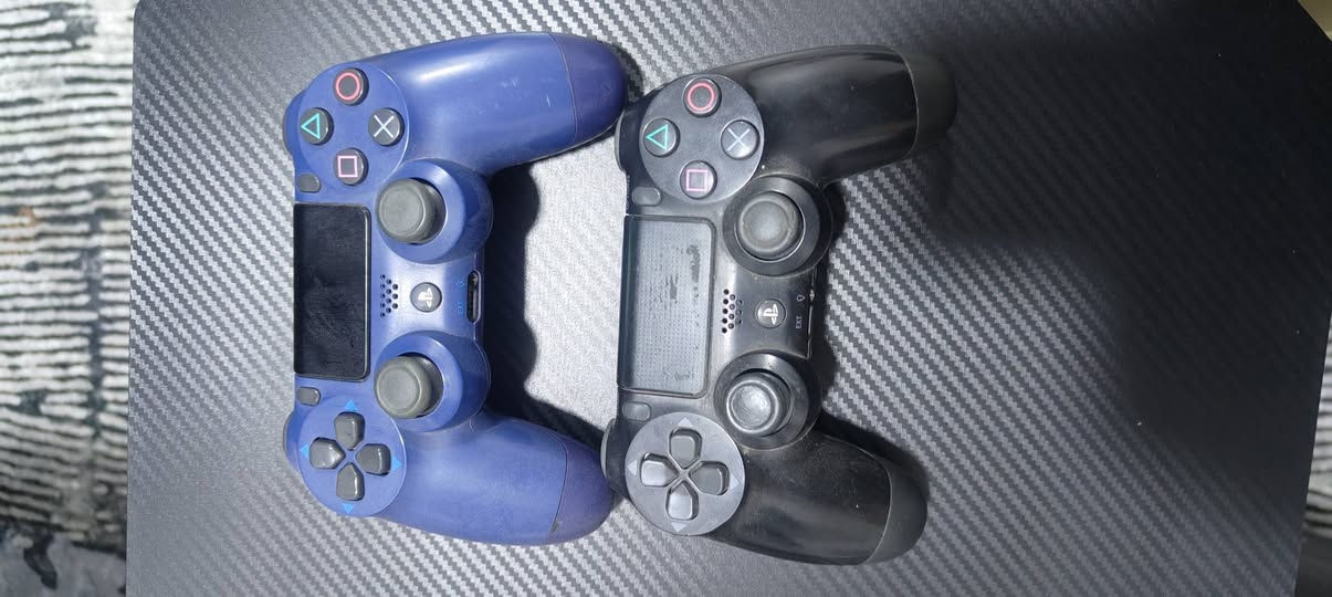 السلام عليكم
خمس اقراص شرط الشغل مثل ماموضح كدامكم نوعيتهن ويدات بلي فور ثنين تجاري درجه اولى شرط الشغل للبيع شلع ب175 الف تره بس البيس ديبيعوها ب75 الف تريد كم قرص او بس اليدات هم عادي بس اليدات قفل ب35 الف والاقراص القرص ماعدى البيس ب25 الف 
مكاني كربلاء 
***********
