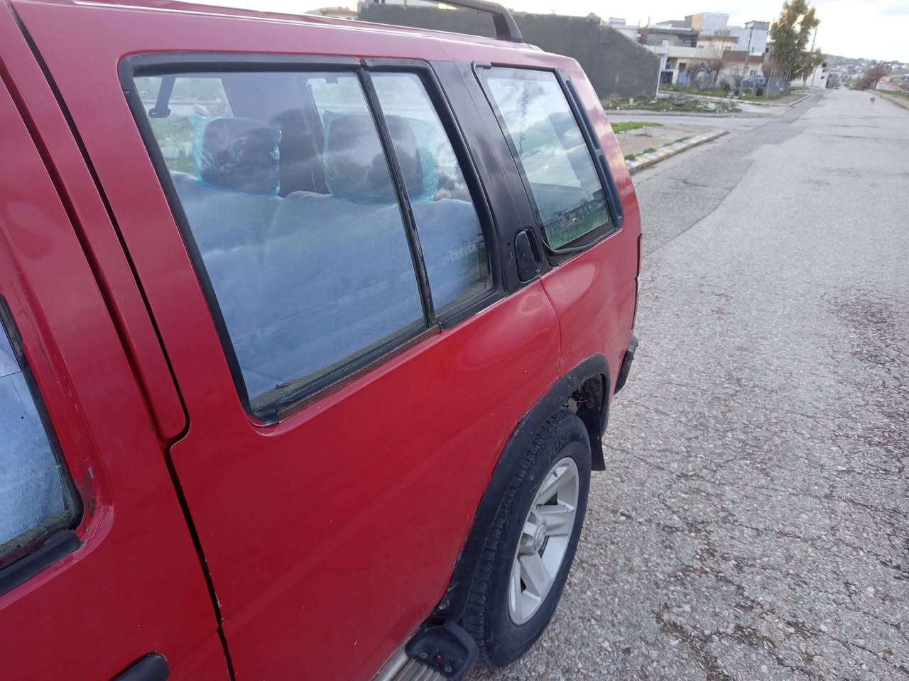 مستربۆشی   لانسە ر    دە بڵ  ئە کسل   93
سە نە وی  بە شە رتی  ئە وە لیات و حاسیبە

گێڕو مە کینە و کارە بای  بە شە رتی 10فیتە ر

بڕاوە و موس و لێدراوی و خایسات  بە شە رت

دوکەڵ و سە وت و ڕۆن لێچون بوخاربە شە رت

نرخ  15 گە ڵاو  مە جال  گۆڕینە وە ش ئە کە م

***********     ناونیشان    سلێمانی
