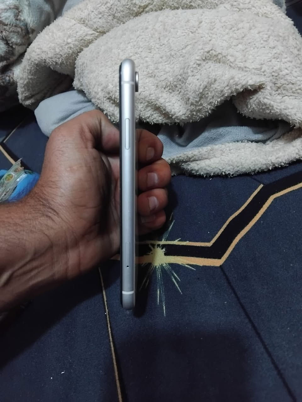السلام عليكم
مراوس فقط 
ايفون xr نظافة 100‎%‎ 
نفس ماموضح بالصور
مبدل شاشة اصلية
بطارية 83 شعندك مراوس نزل صور وتفاصيل


**إذا كنت صاحب هذا الإعلان وتريد حذفه لأي سبب، رجاءا أرسل رسالة إلى الدعم الفني**