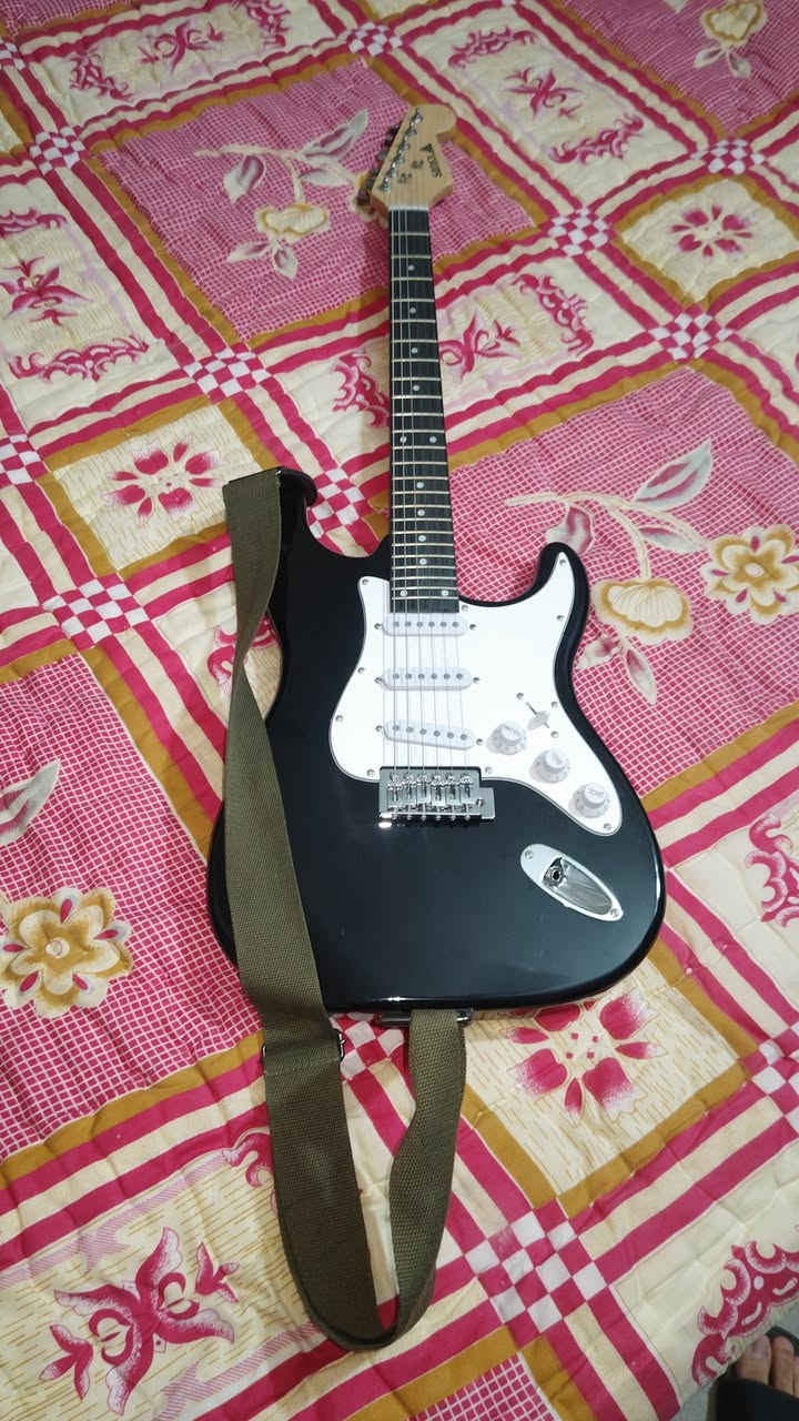 السلام عليكم

غراض للبيع:

كيتار Yamaha F310 ب90 الف

كيتار Samick S-Style SVE-130 ب150 الف

مكاني بغداد الكرخ

رقمي ***********
