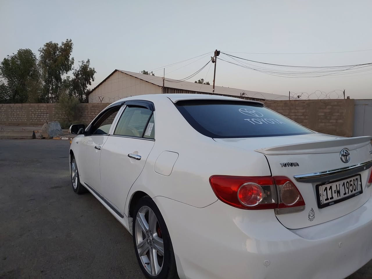 للجنايه
كورلا خليجيه 13 
فطيم فول موصفات اعلى شي
فتحه
مري شفط
تبريد شاشه
ويل كب بلاد
شاشه وكامره خلفيه
سنتر لوك وريمونت
تحكمات دركه
محرك كير كفاله جدد شركه
تبريد ثلج السياره جاهزه من تايرات 
السياره بيه 5قطع صبغ ابيعلك حزام
السعر  97 وبيه مجال 
مكاني بغداد الكرخ بل الشهداء مال بياع
سياره كلش حلوه وفوول
***********...
