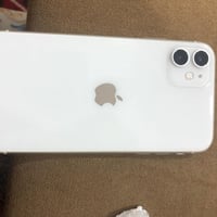 أيفون 11عادي وتر جهاز مستخدم شي قليل مامفتوح هم الذاكرة 128   بطارية 8...