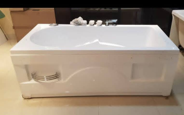 متوفر لدينا للبيع جاكوزيات جديدة ومستعملة 
 الآسعار من 💲500💲 إلى 💲1000💲
....للتواصل على المسنجر.....
مركز نور لصيانة الجاكوزي


**إذا كنت صاحب هذا الإعلان وتريد حذفه لأي سبب، رجاءا أرسل رسالة إلى الدعم الفني**