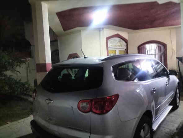 ترافس 2011 خليجي مكفولة من الصبغ 
السياره 7راكب فئة LT  محرك وكبر وكهرباء 
وحداده جيد جداً مكان السياره الرمادي
السعر 105
***********
