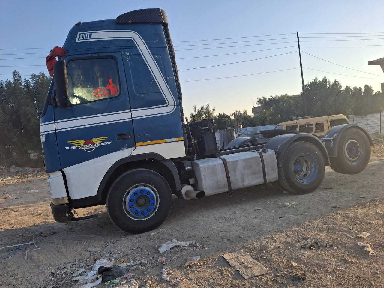 فولفو ٢٠٠١ سياره جاهزه للشغل مسجله فلات تخم تاير السعر ١٣٥
***********
