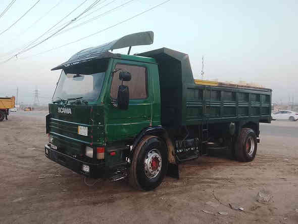 السلام عليكم سكانيا فاره موديل 89 محرك 12.5 مقفول لا صرف لا بخار جير خمسه شاص مقفول رقم بغداد للاستفسار اتصال على الرقم تحويل ثاني يوم مكاني بغداد نهروان  ***********
