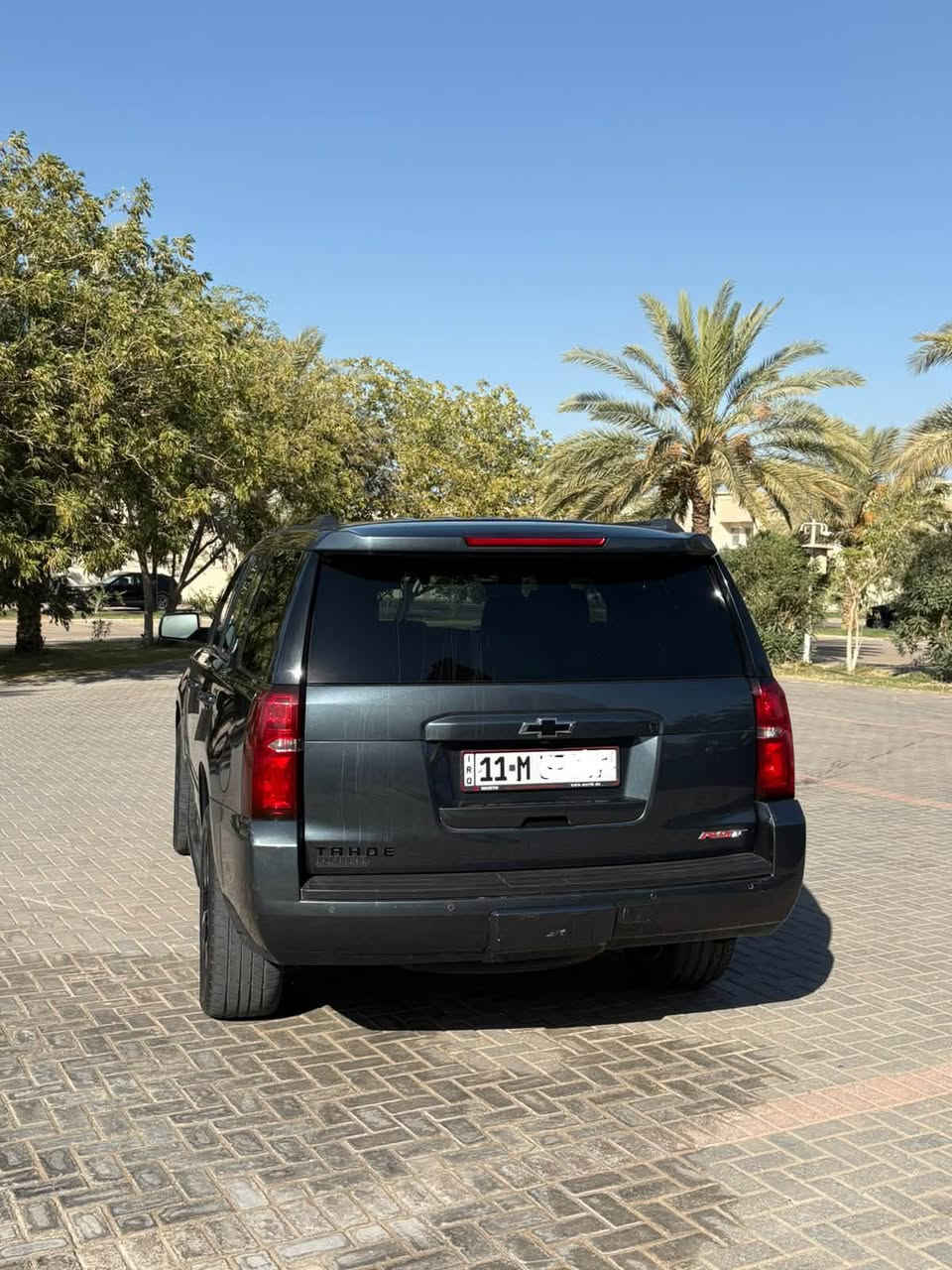 ⚜️ بسم الله الرحمٰن الرحيم ⚜️
تاهو 🔥 : TAHOE 
النوع 🚗 : Chevrolet
الفئه 💯 : RST
الموديل 🔥:2020 
حجم المحرك💯 : 8V 
سعه المحرك 💯 :  6200 L
توليد المحرك💯 : 4200 H
المسافه المقطوعه🚦: 69 mi
الموقع 📍: كربلاء المقدسه 
للأتصال ☎️: ***********  

المواصفات: بصمة / مقاعد منفصل VIP 5 / كامرات / شاحن وايرليس / رادارت امامية وجانبية / كراسي كهرباء / جلد / شاشه خلفيه / حساسات امامي + خلفي  / زجاج خلفي كهرباء AUTO / تشغيل عن بعد  / مانع انحدار  / مثبت سرعة / جنطة كهرباء / تدفئة + تبريد كشنات / شاشة كبيرة / قاصة / كير تعليگ / اشاير مري / مري قلاب / مري شفط  /أوتو شو / شاشه CarPlay / مستشعر هزاز كشن سائق / خزن ميموري/ لايتات عدسه زنون / شاشه اعطال / عداد ديجتال / فتحه سقف سلايد روف / سماعات BOSE / تحكم أناره داخليه/  فور ويل  /تحكم ستيرن كهربائي / علامه اسود / جگات / ويل قياس 20 .

رقم الشاصي :
1GNSKCKJXLR303790

تفاصيل اخرى : السياره وارد امريكي حادثها كما موضح بالسونار امامكم عليها ادامه كامله حداديه صدر جدد مكينه كير مكفوله دسكات جديده نظافه التايرات 80٪؜  هزة جديده رقم انگليزي بغداد مشروع وطني السياره بأسمي تحويل مباشر ثاني يوم .

السعر 💵 : 295 
بيها مجال للطيبين .
